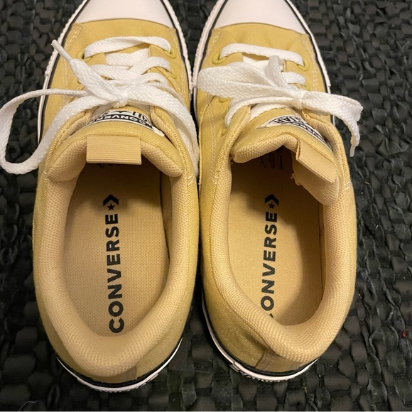 ‼️CONVERSE ALL STAR‼️Sneakers, Size 8 - Picture 4 of 7